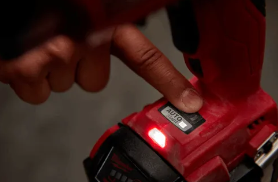 [A] (MIL-2866-22) ATORNILLADOR P/TABLAROCA 18 V M18 FUEL 0-4500