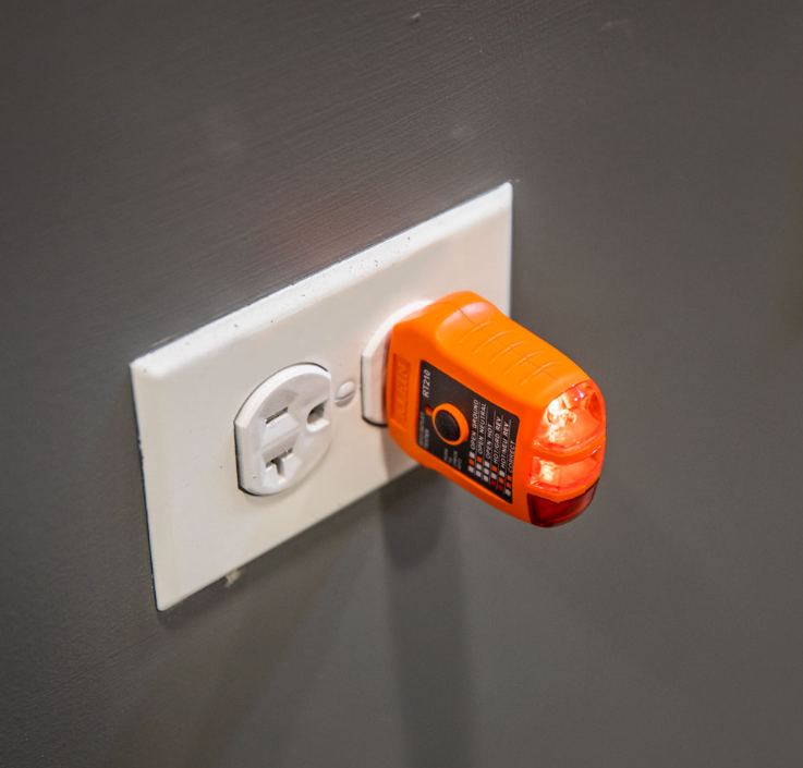 [A] (KLE-RT210) DETECTOR PLUS DE POLARIDAD Y PROBLEMAS EN CONTACTOS ELECTRICOS