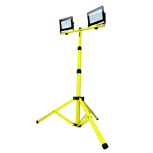 REFLECTOR DE LED DELGADO CON DOBLE SOPORTE TELESCOPICO 2 X 20 W 2 X 1,900 LM