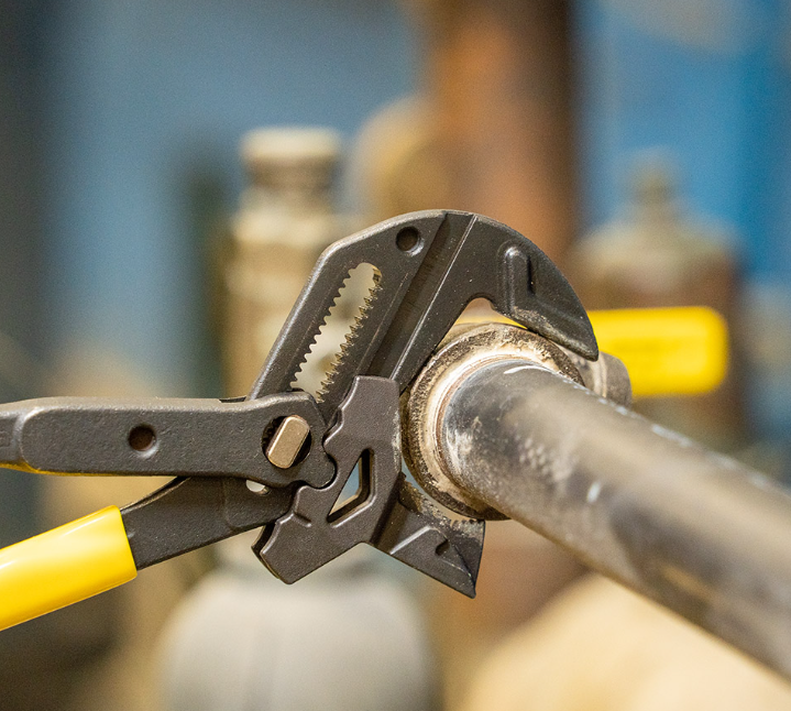 [A] (KLE-D53010) LLAVE 2 EN 1 DE EXTENSION (INGLESA) Y LLAVE STILLSON de 10" PULGADAS