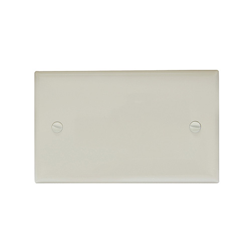 [SUR-136603] PLACA CIEGA PLÁSTICA, LÍNEA ESTÁNDAR, COLOR MARFIL